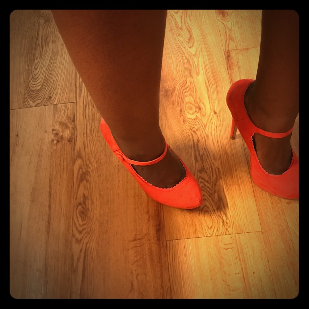 Just Fab coral high heals